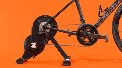 Wahoo Fitness KICKR CORE 2 Indoor Fahrradtrainer mit ZWIFT COG und Click - Orange Zahnrad 3. Generation